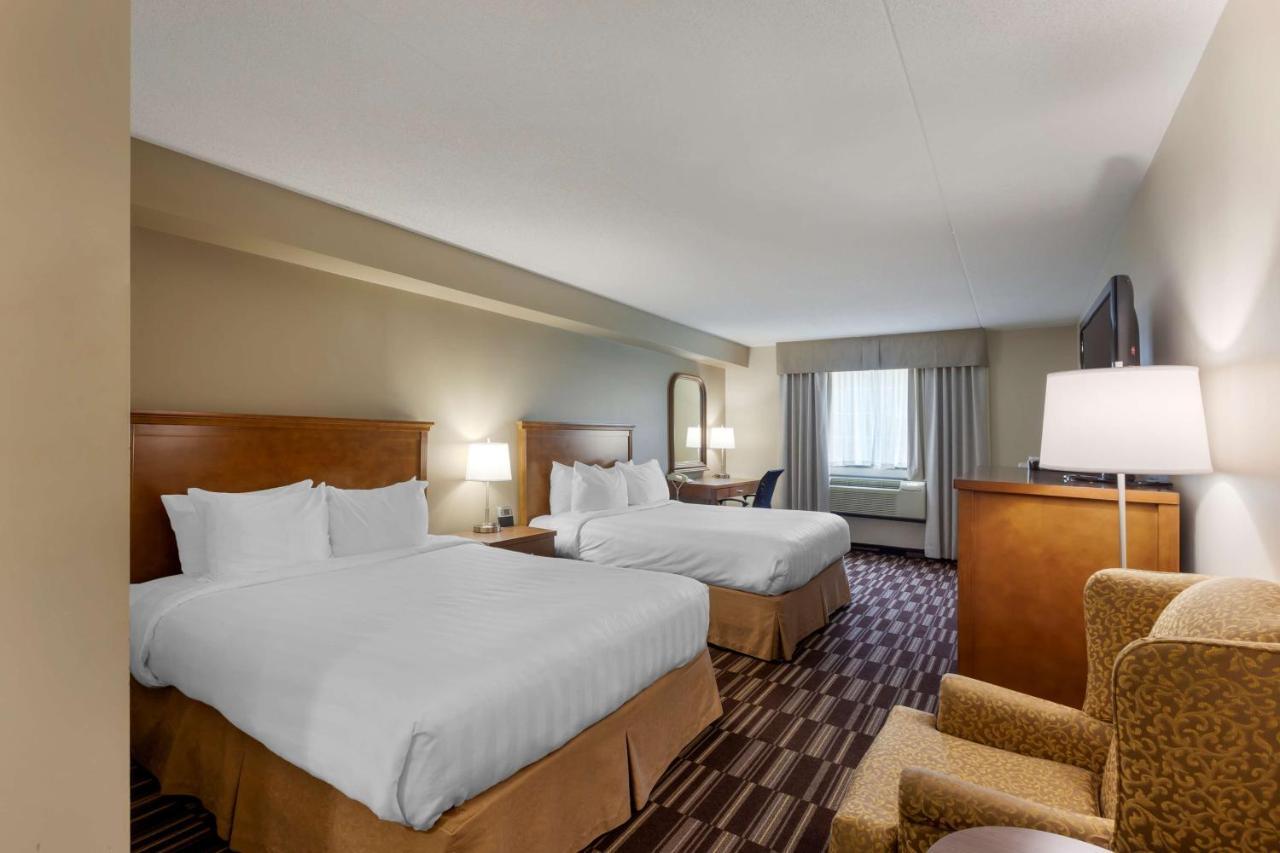 Best Western Plus Orillia Hotel Zewnętrze zdjęcie
