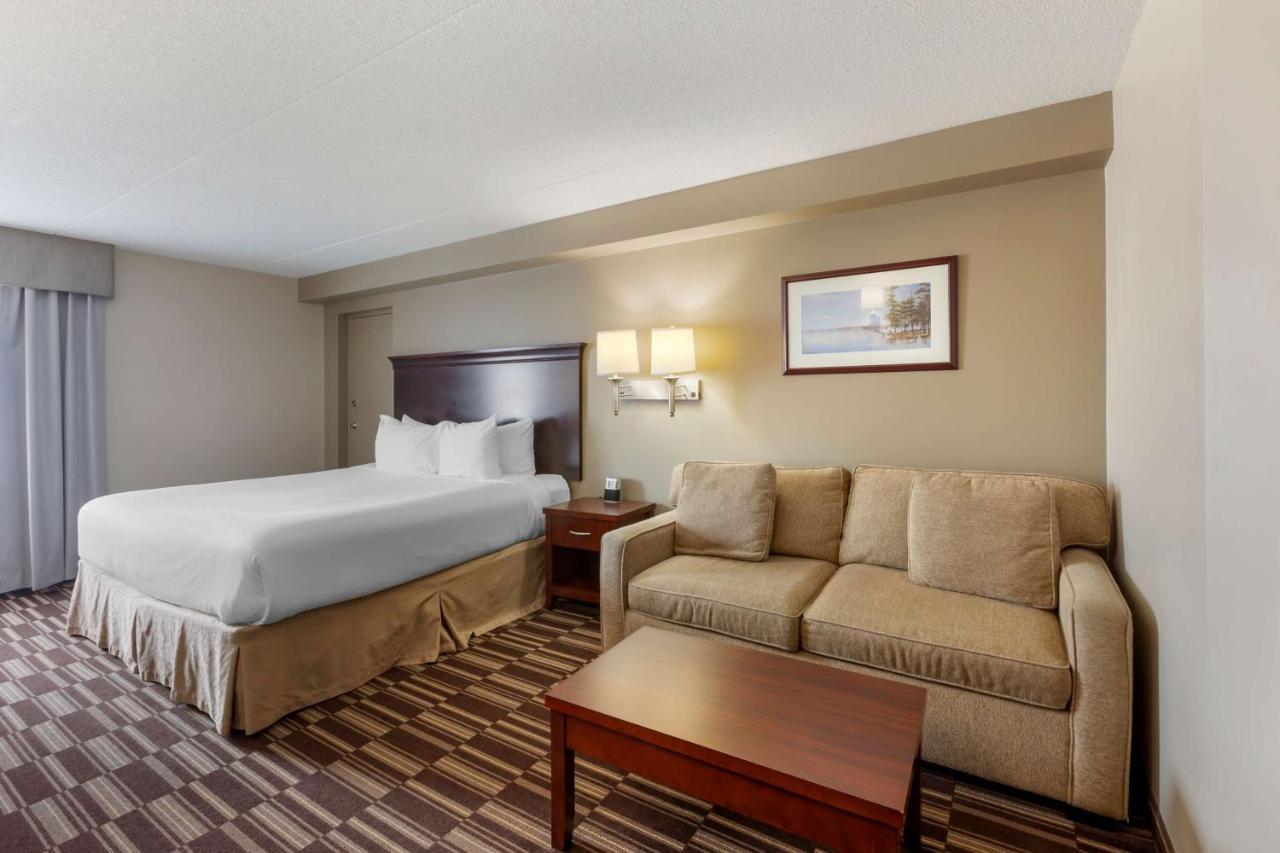 Best Western Plus Orillia Hotel Zewnętrze zdjęcie