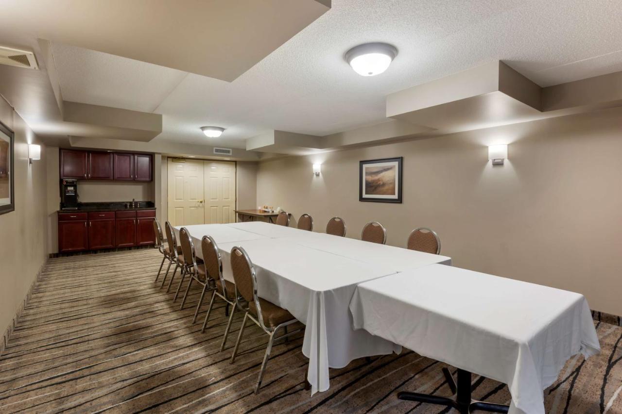 Best Western Plus Orillia Hotel Zewnętrze zdjęcie