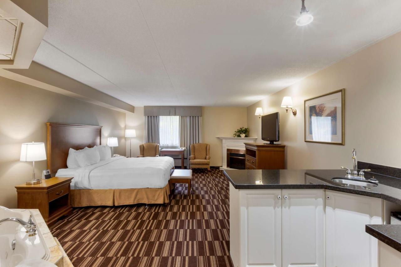 Best Western Plus Orillia Hotel Zewnętrze zdjęcie