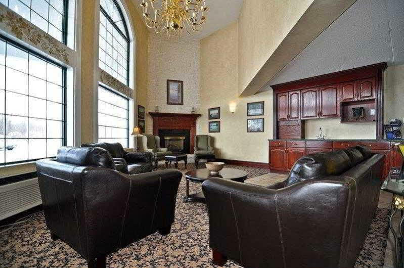 Best Western Plus Orillia Hotel Zewnętrze zdjęcie