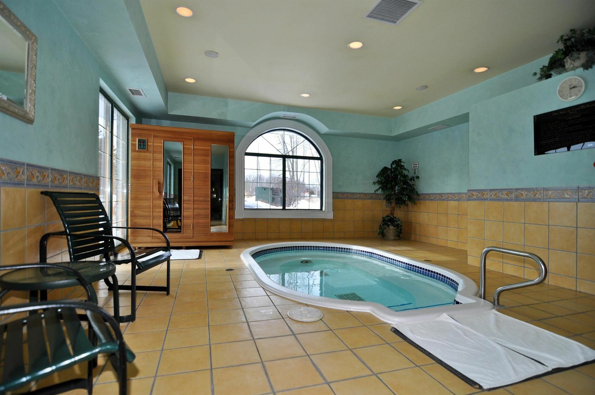 Best Western Plus Orillia Hotel Zewnętrze zdjęcie